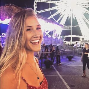 Meet your Posher, Ashley jordan